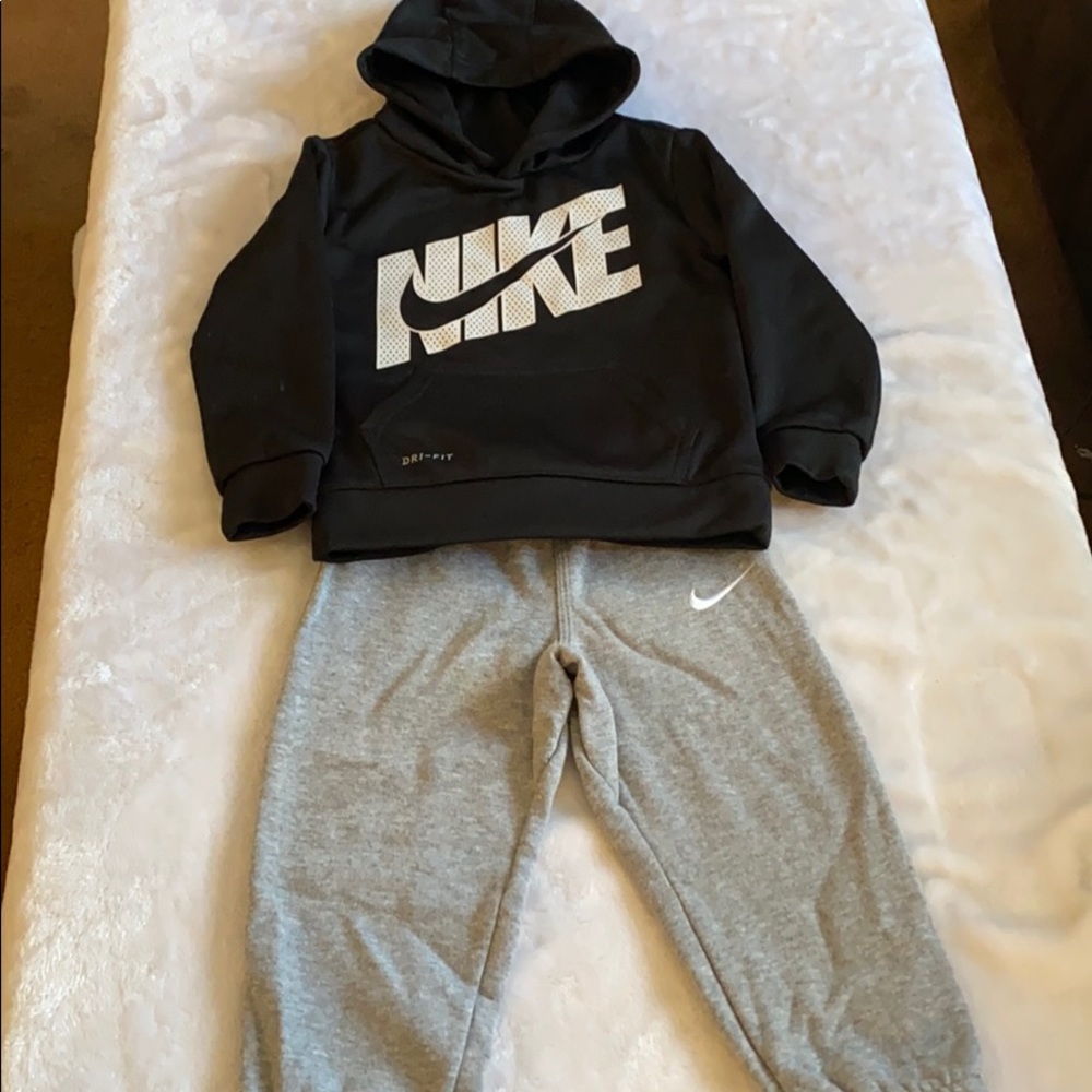 Kids Nike outfit